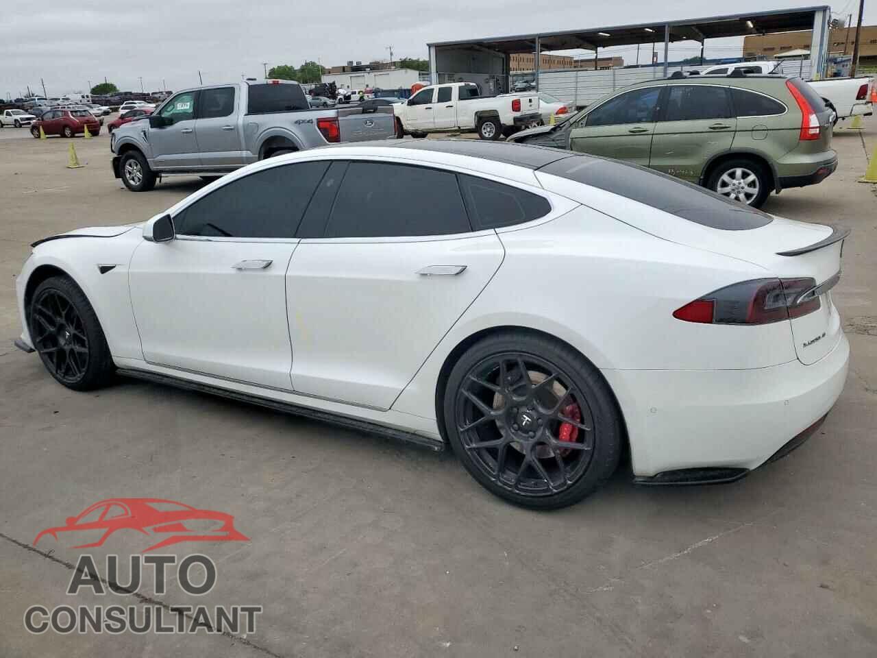 TESLA MODEL S 2017 - 5YJSA1E43HF205512