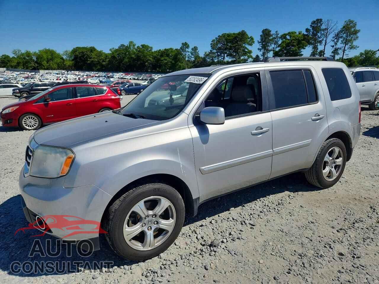 HONDA PILOT 2015 - 5FNYF3H57FB019450