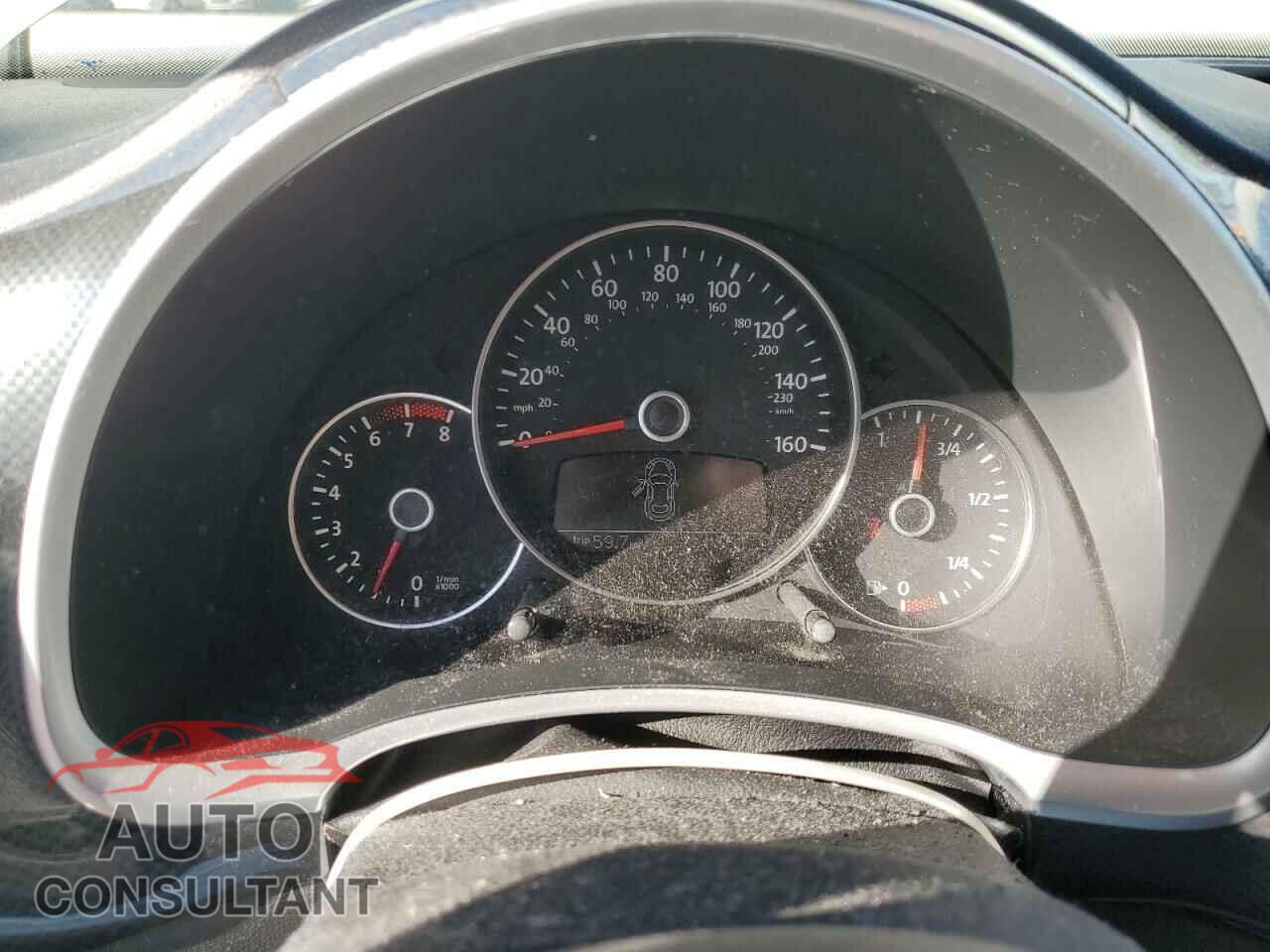 VOLKSWAGEN BEETLE 2012 - 3VWVA7AT7CM631038