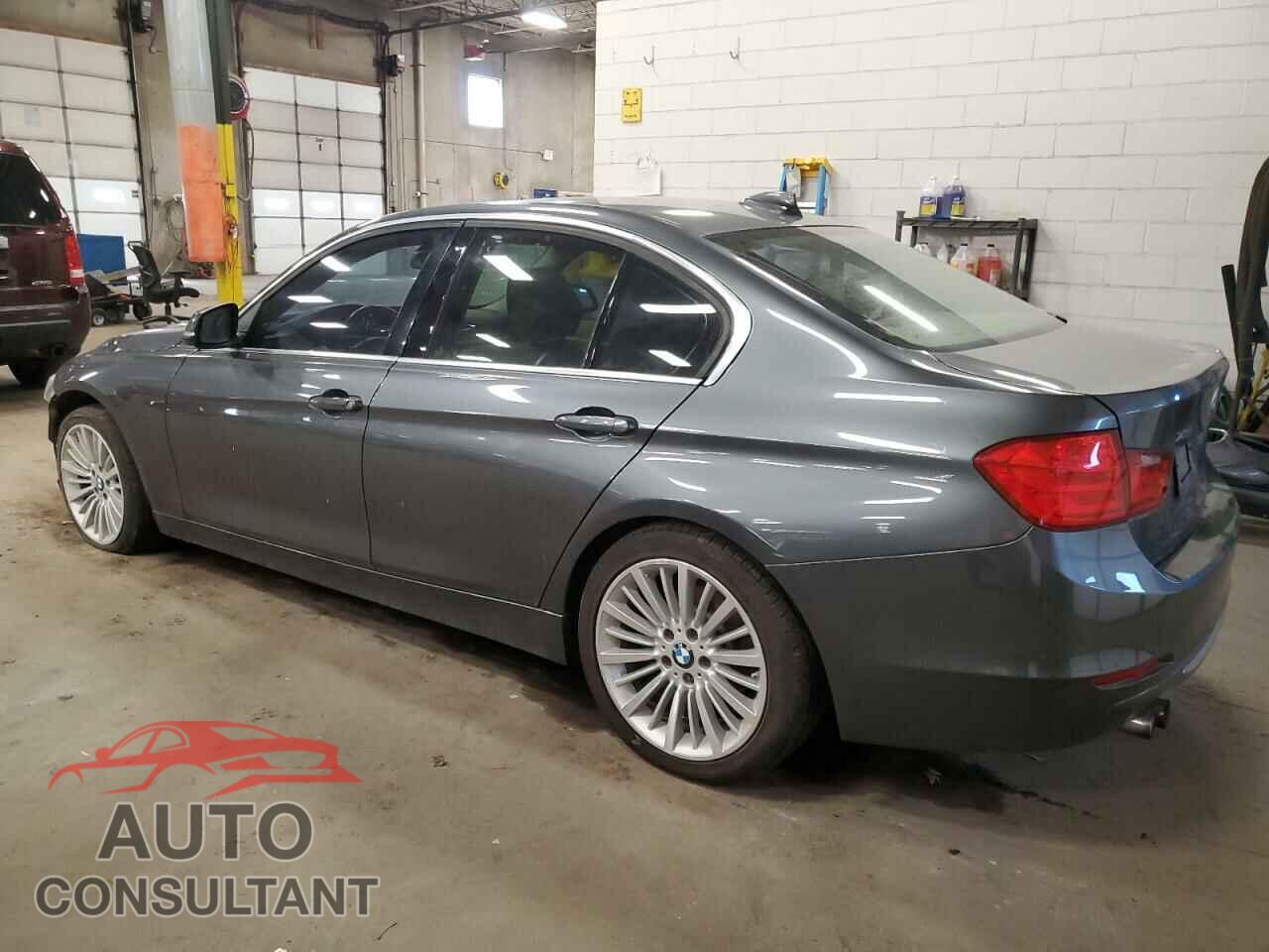 BMW 3 SERIES 2013 - WBA3B3C52DF530129
