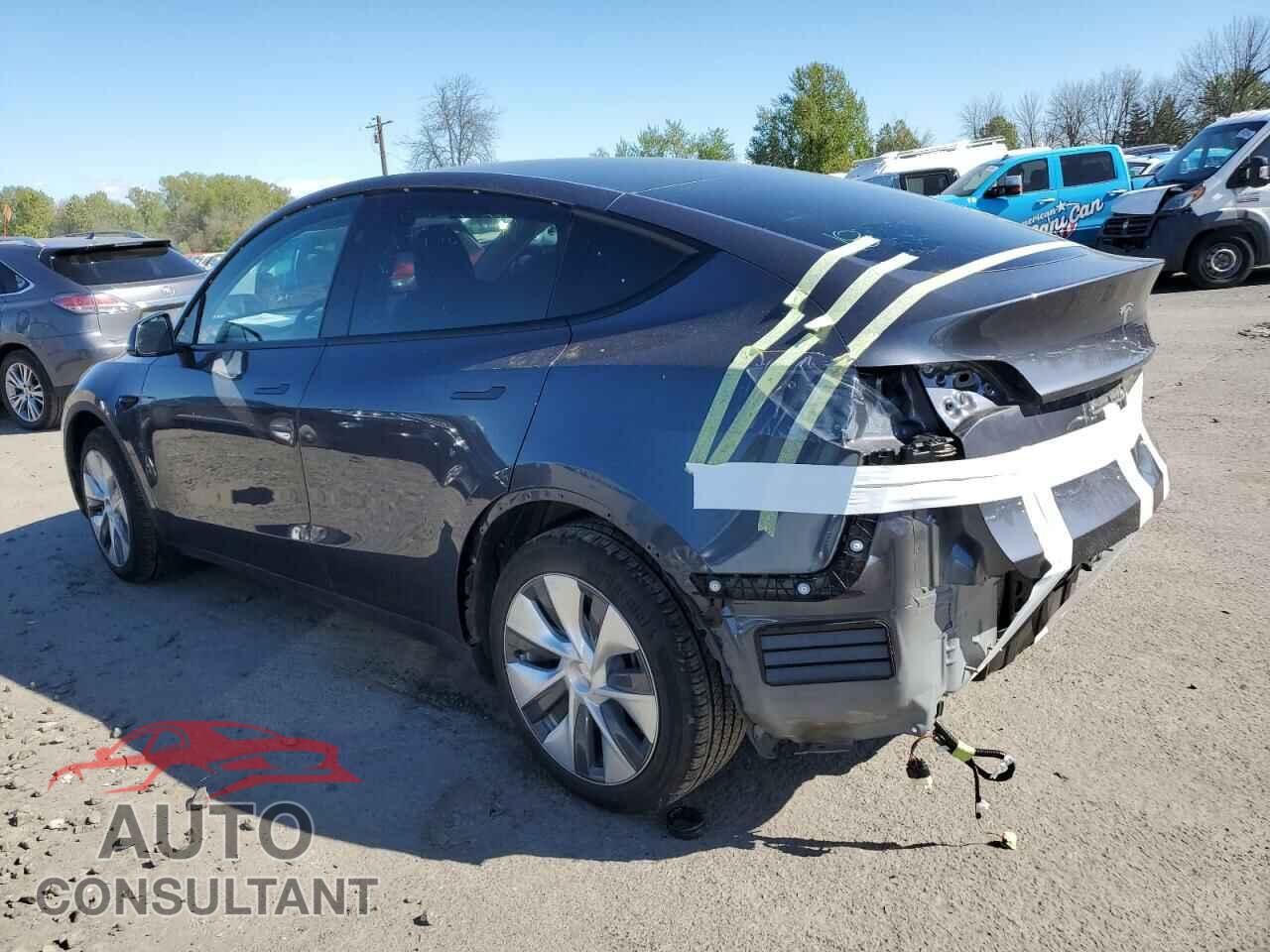 TESLA MODEL Y 2023 - 7SAYGDED4PF945694