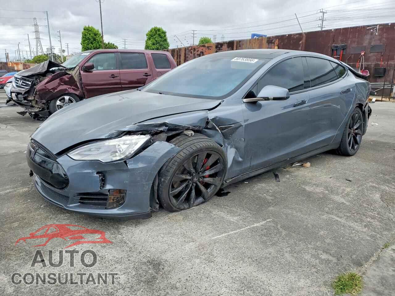 TESLA MODEL S 2014 - 5YJSA1H16EFP38287