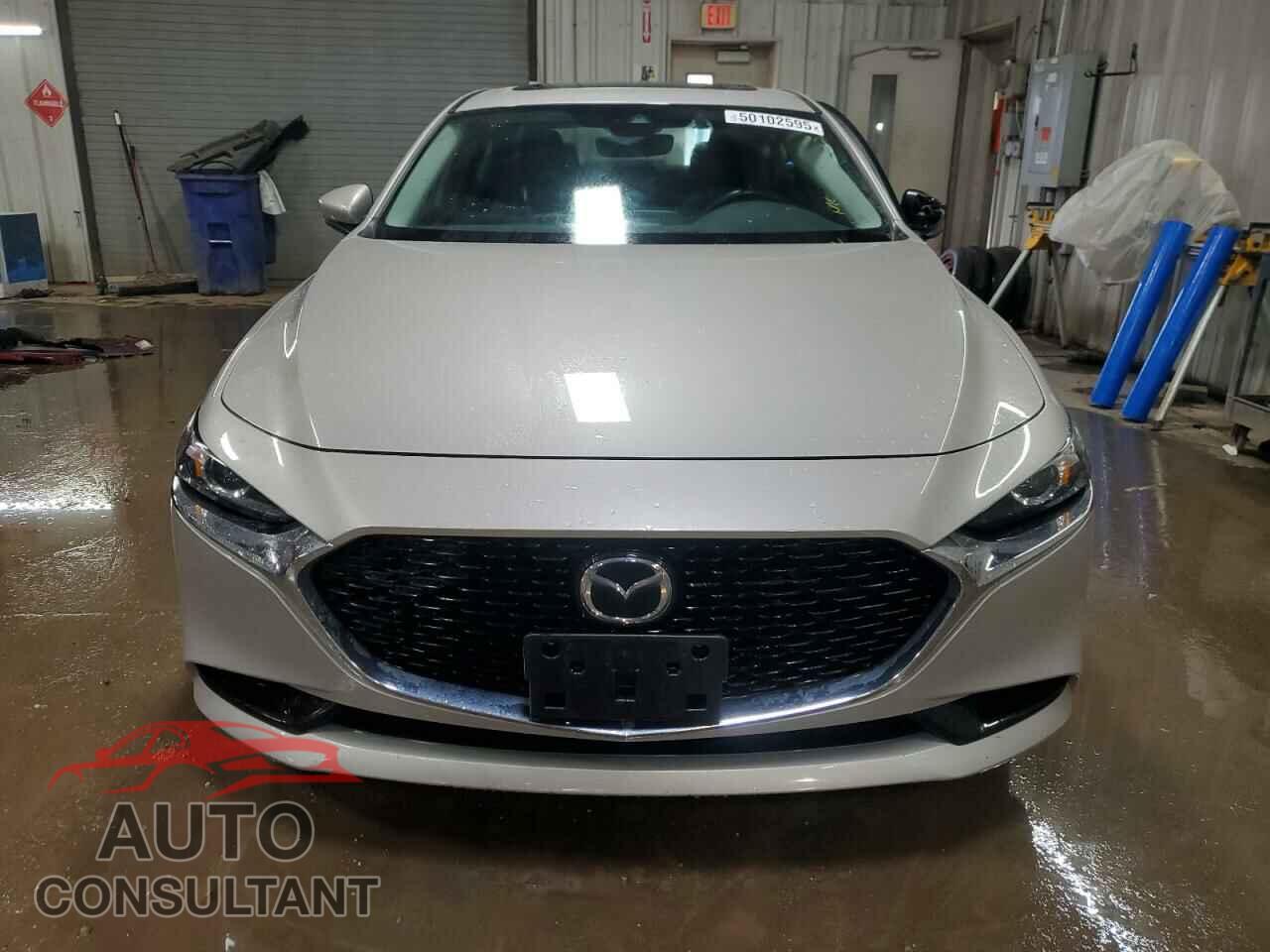 MAZDA 3 2023 - 3MZBPACM6PM359429