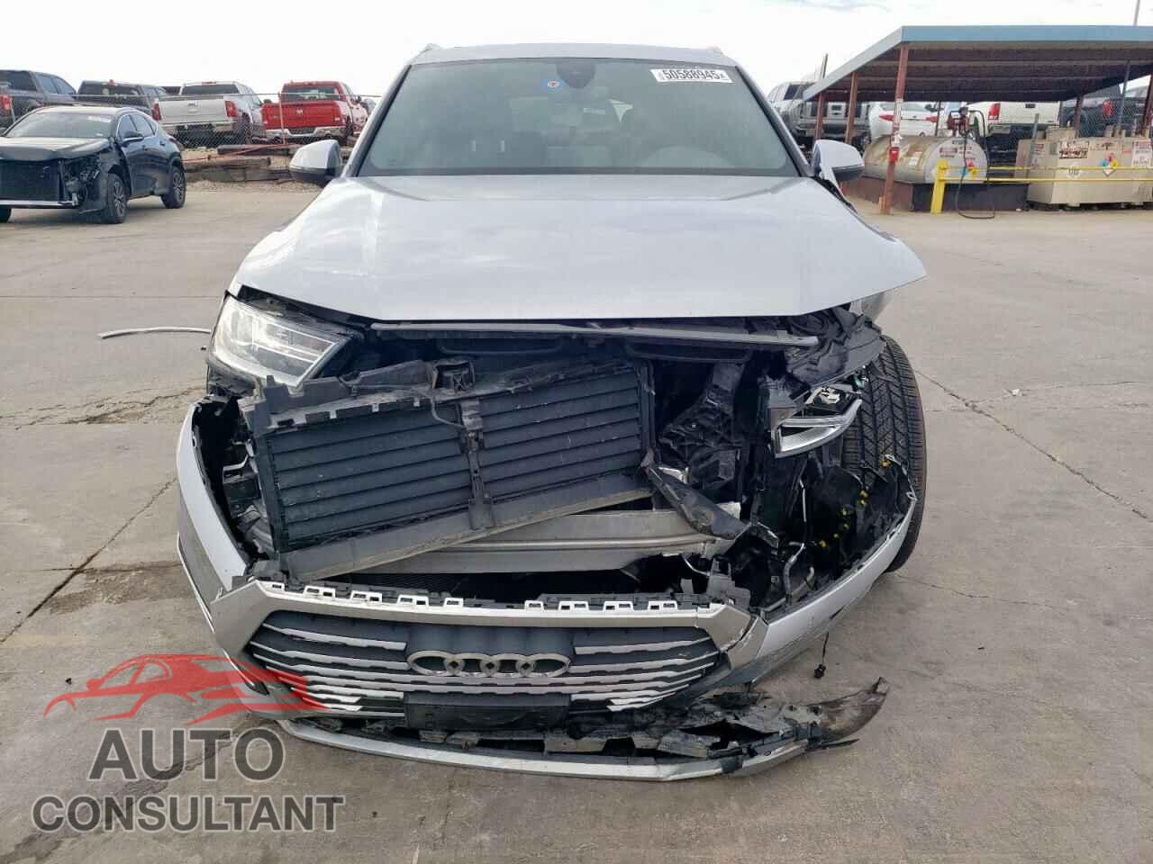 AUDI Q7 2019 - WA1AAAF73KD013939