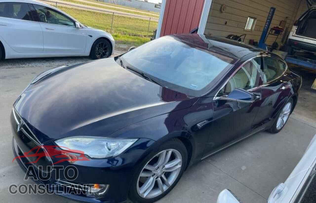 TESLA MODEL S 2013 - 5YJSA1DN6DFP08911