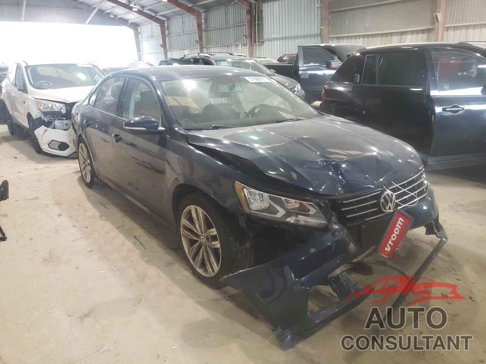 VOLKSWAGEN PASSAT 2019 - 1VWLA7A38KC011631