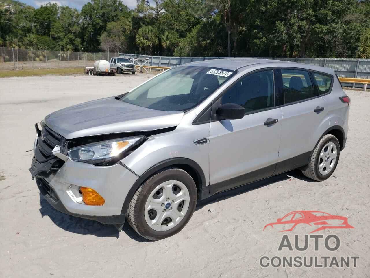 FORD ESCAPE 2017 - 1FMCU0F71HUA22403