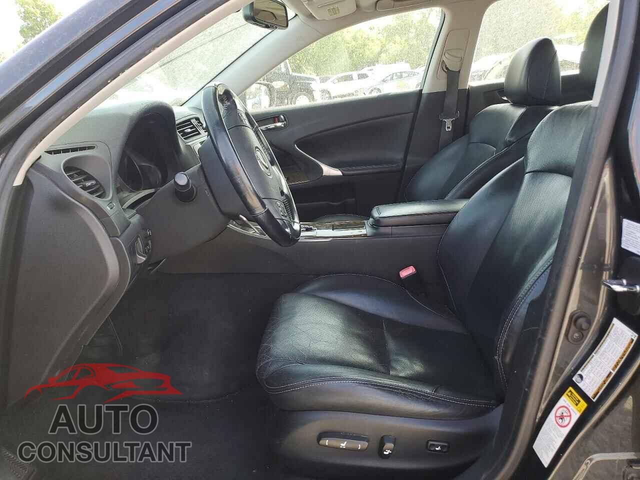 LEXUS IS 2009 - JTHCK262495028734