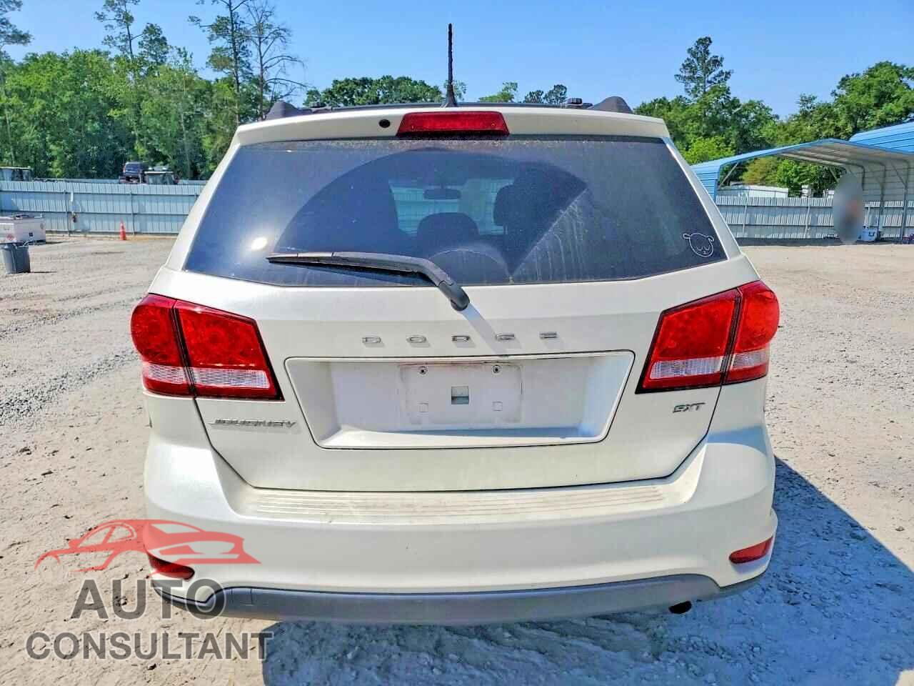 DODGE JOURNEY 2015 - 3C4PDCBB8FT694306