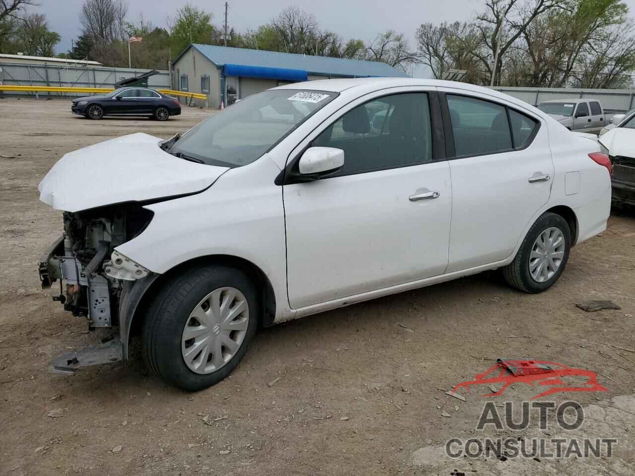 NISSAN VERSA 2019 - 3N1CN7AP8KL824078