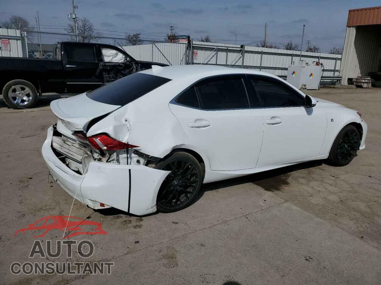 LEXUS IS 2014 - JTHCE1D25E5003811