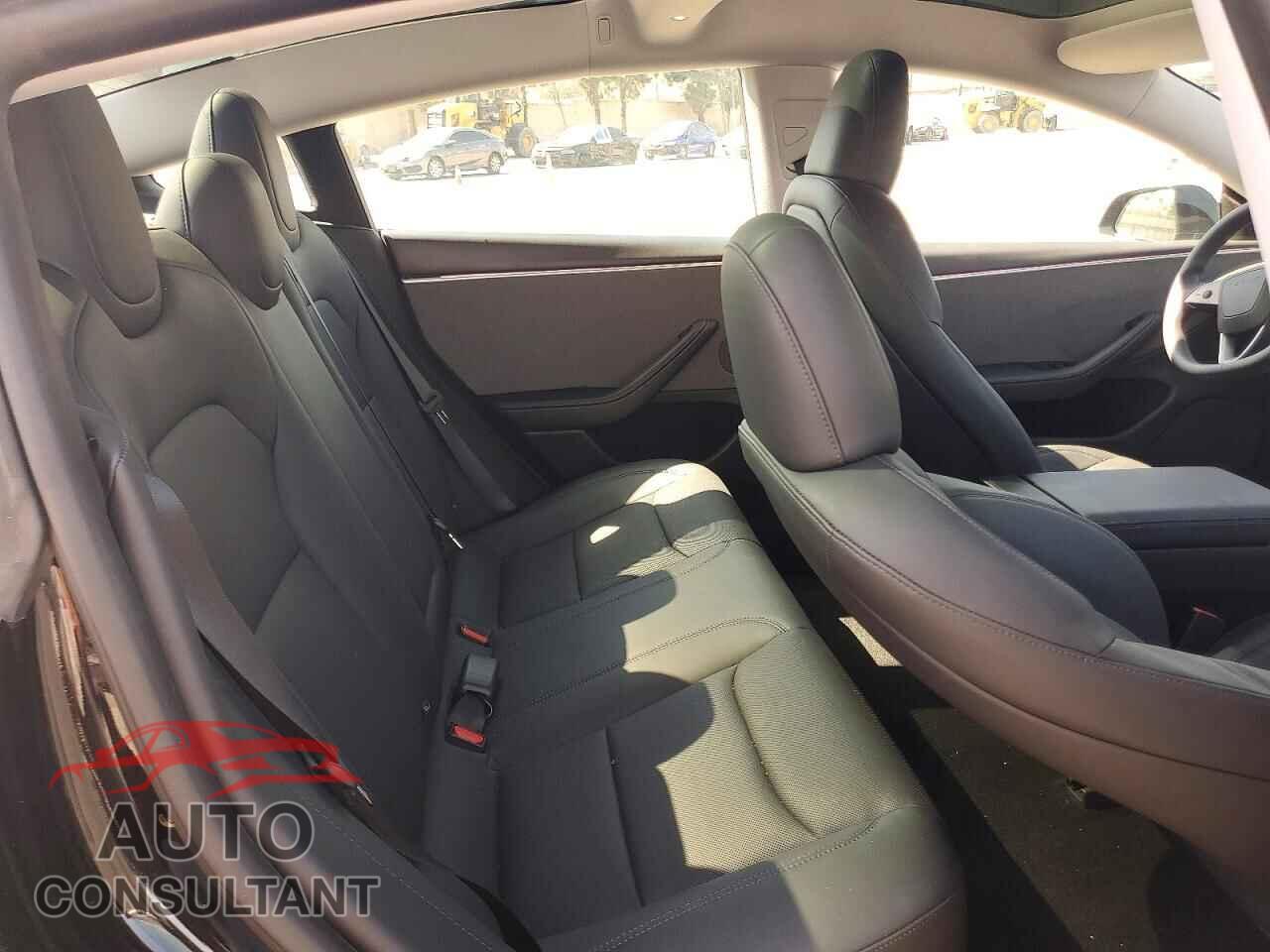 TESLA MODEL 3 2024 - 5YJ3E1EA8RF752534