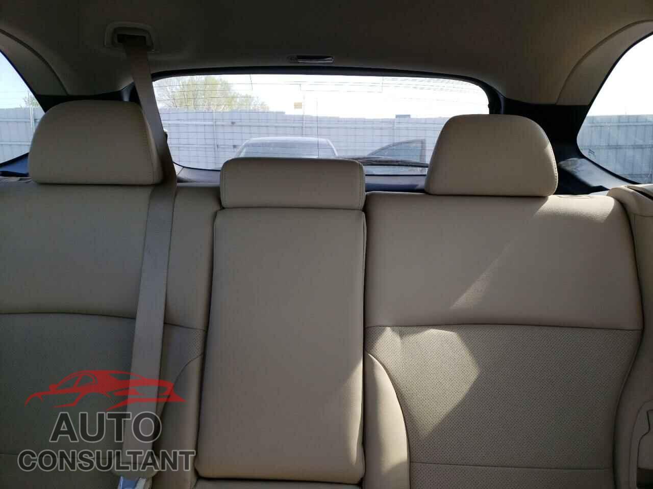 SUBARU OUTBACK 2017 - 4S4BSANC5H3347227