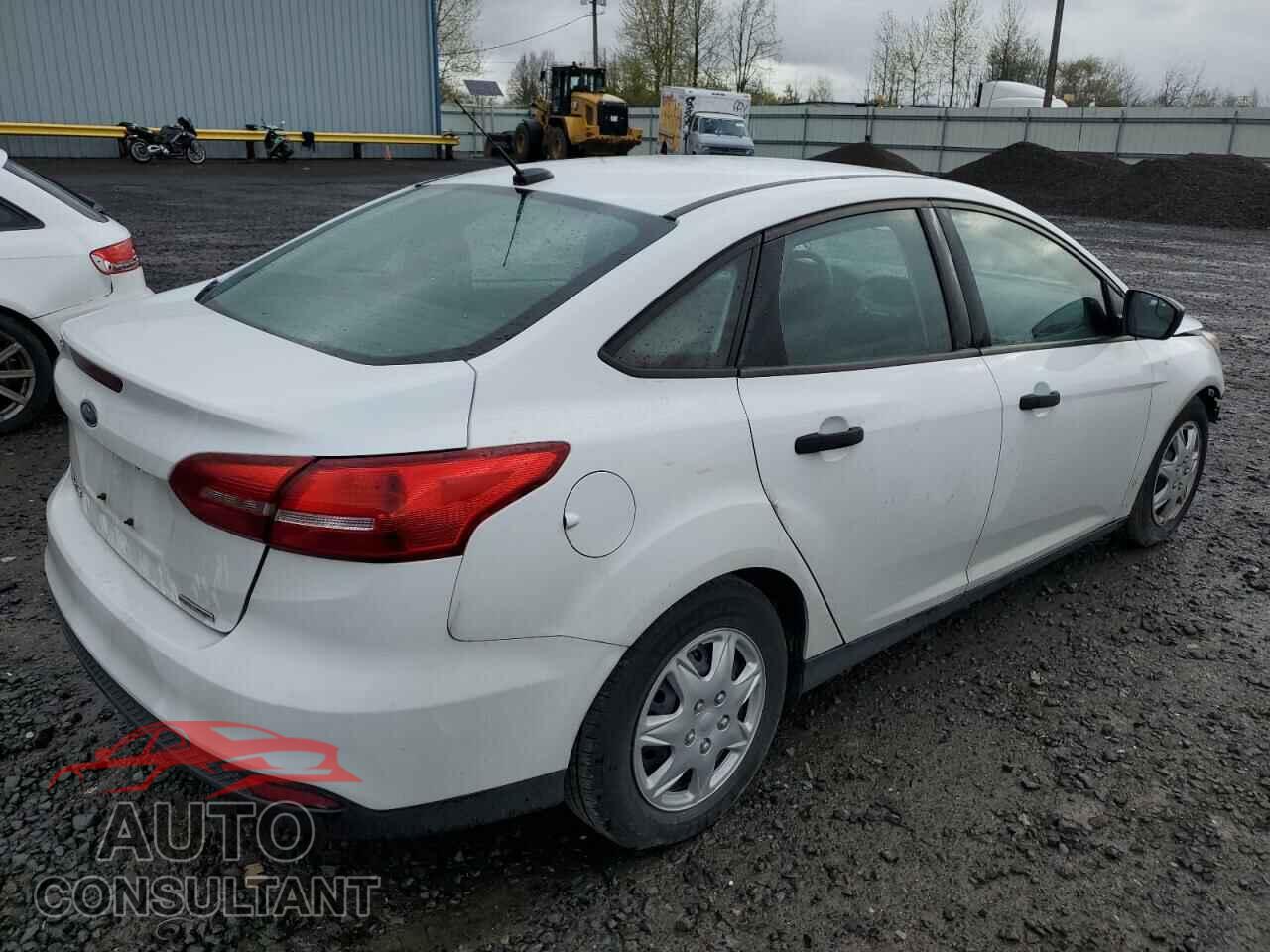 FORD FOCUS 2015 - 1FADP3E24FL269110