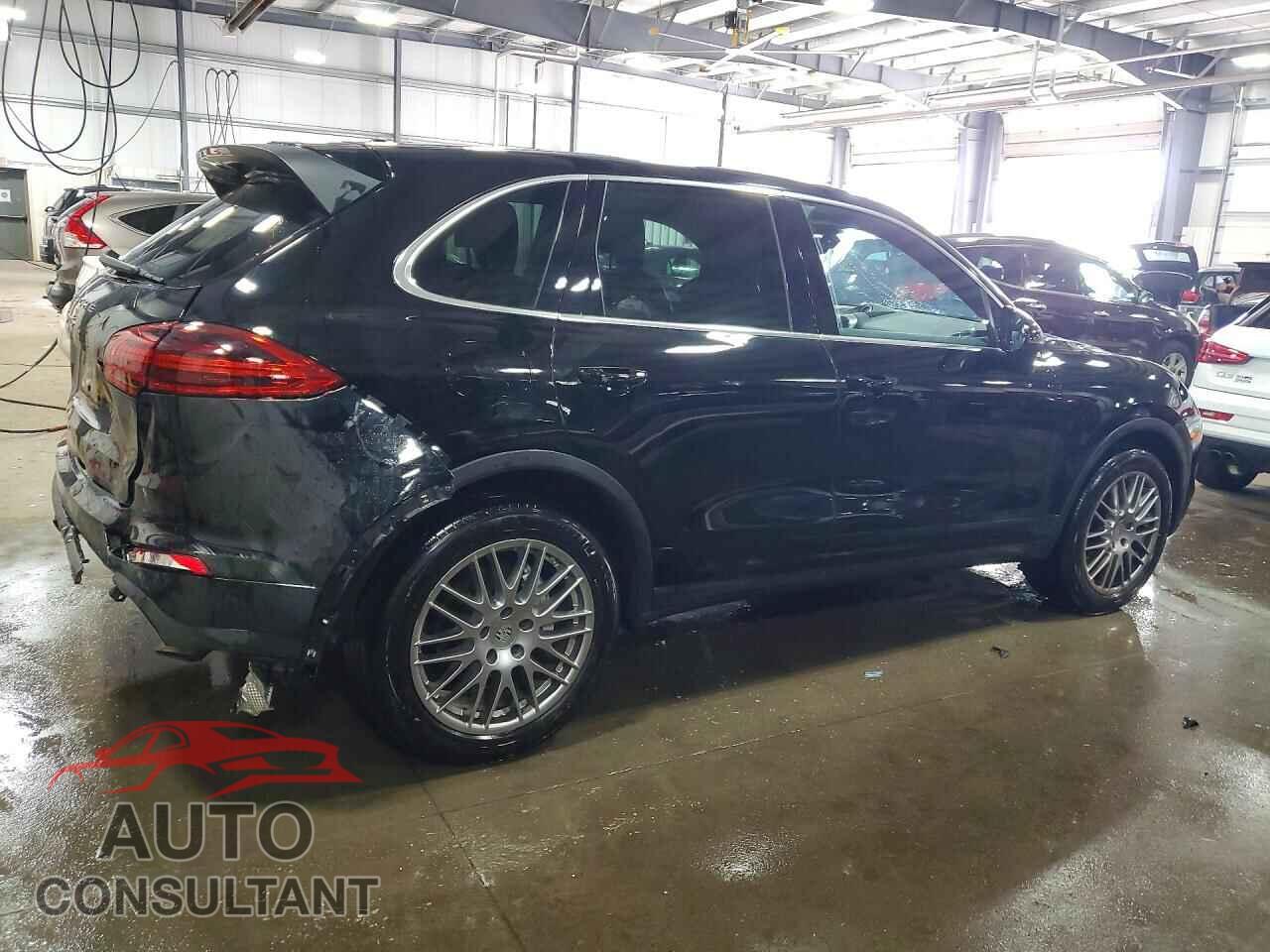 PORSCHE CAYENNE 2017 - WP1AB2A25HLA53361
