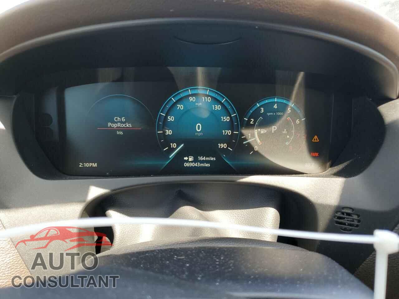 JAGUAR F-PACE 2017 - SADCK2BV1HA057412