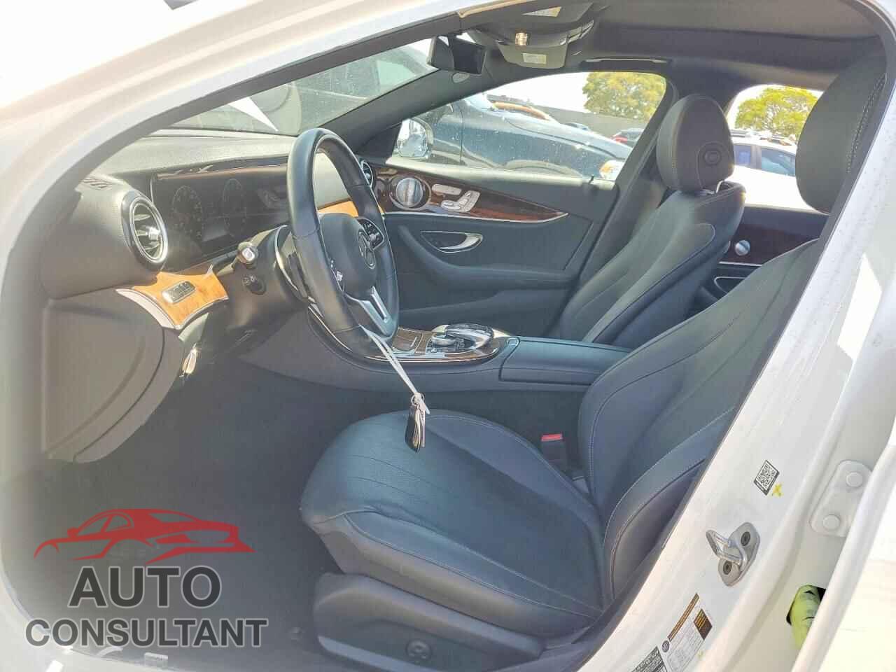 MERCEDES-BENZ E-CLASS 2020 - WDDZF8DB2LA716175