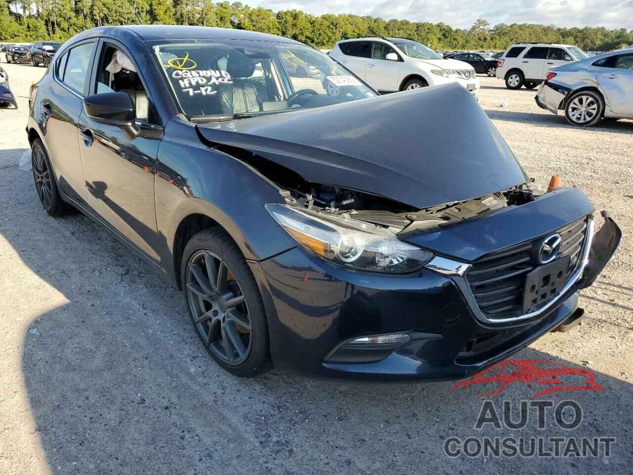 MAZDA 3 2018 - 3MZBN1L37JM184340