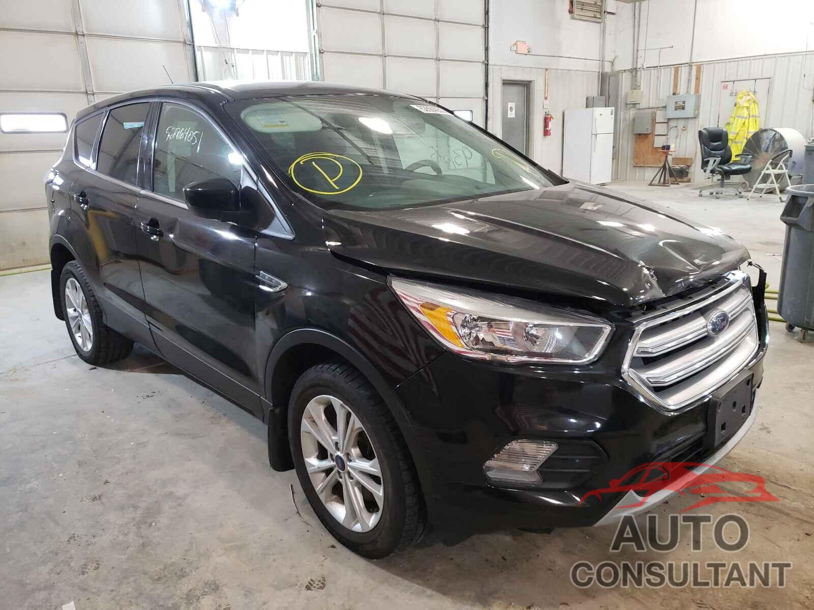FORD ESCAPE 2017 - 1FMCU9G9XHUB68089