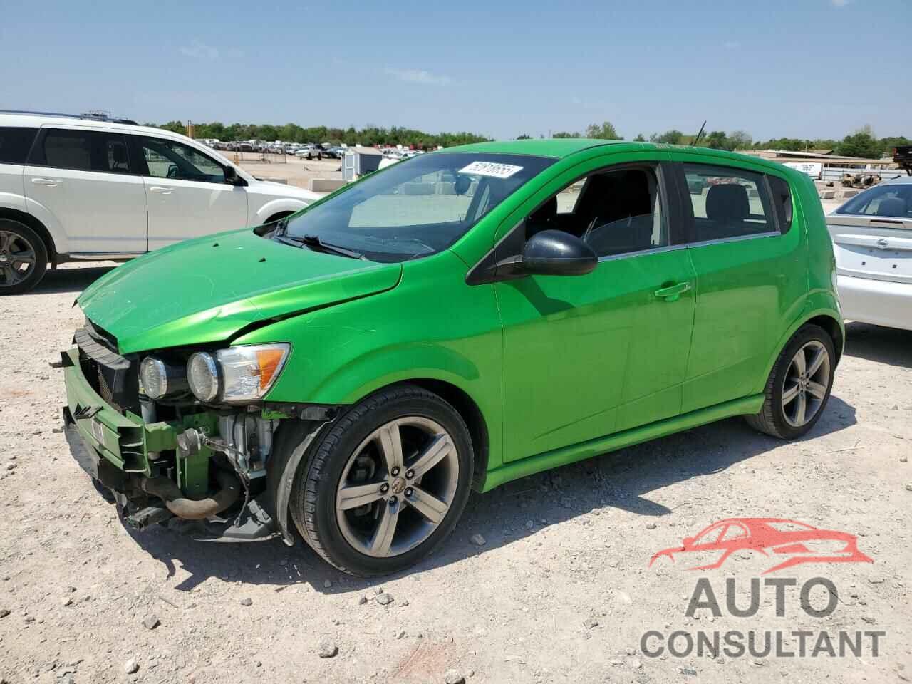 CHEVROLET SONIC 2015 - 1G1JH6SB8F4109864