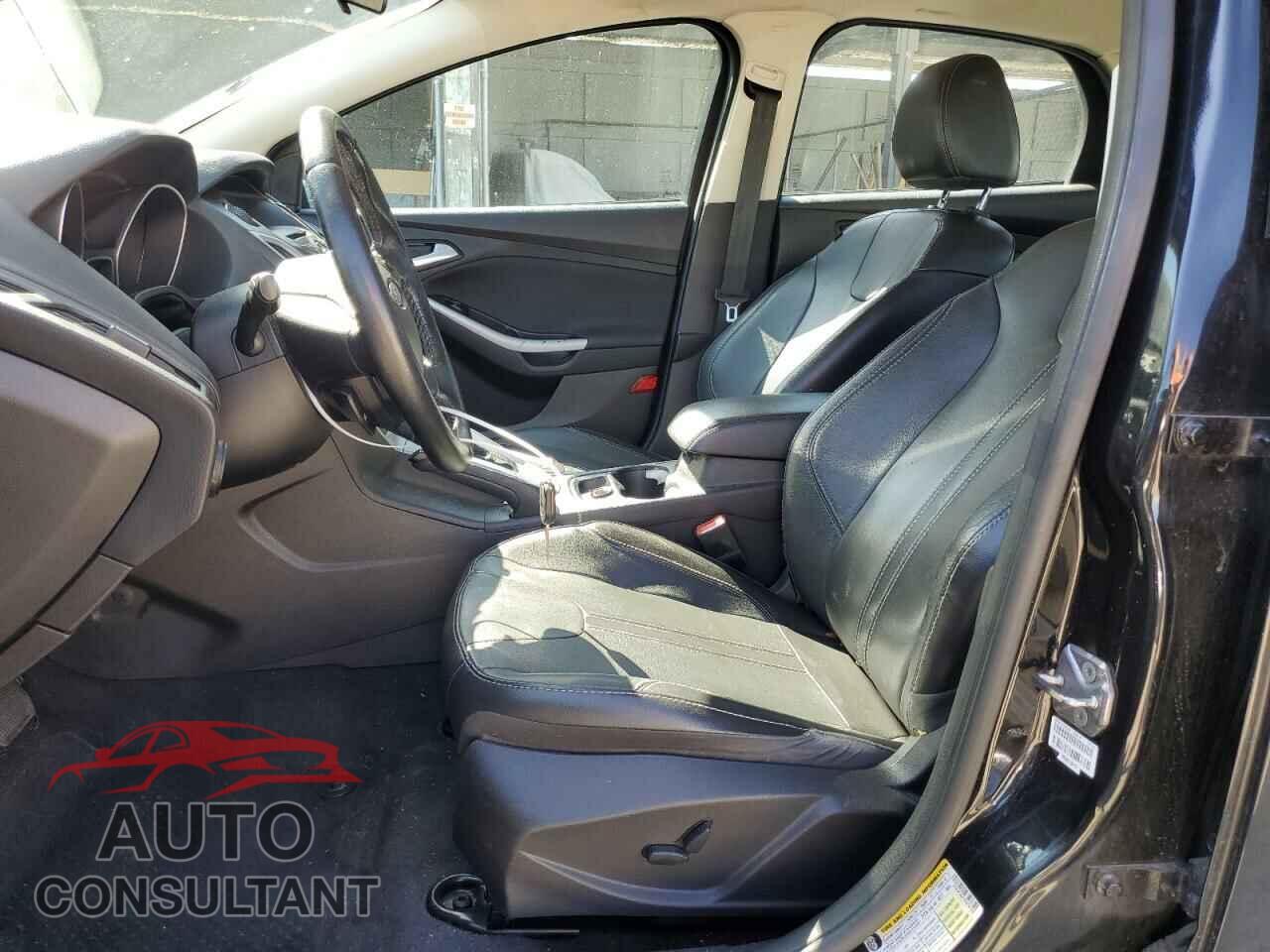 FORD FOCUS 2013 - 1FADP3K27DL335750