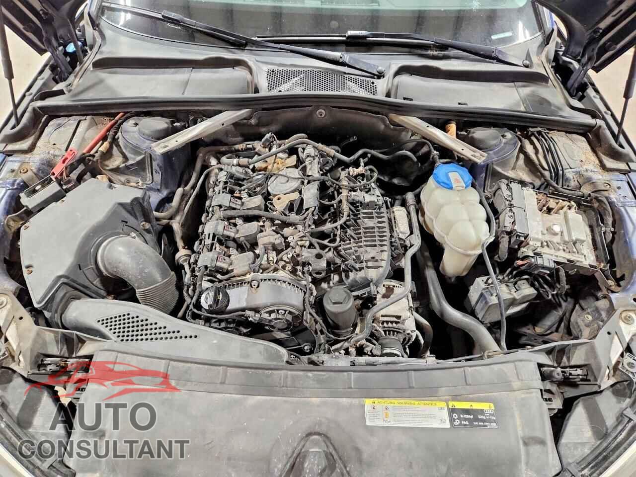 AUDI A4 2018 - WAUANAF49JA037112