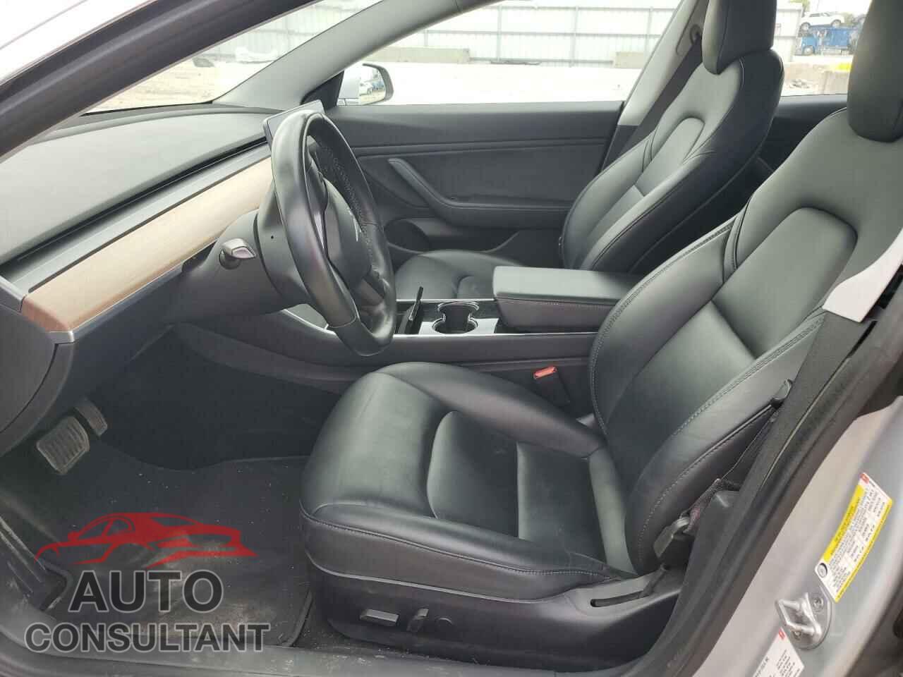 TESLA MODEL 3 2018 - 5YJ3E1EB5JF087606