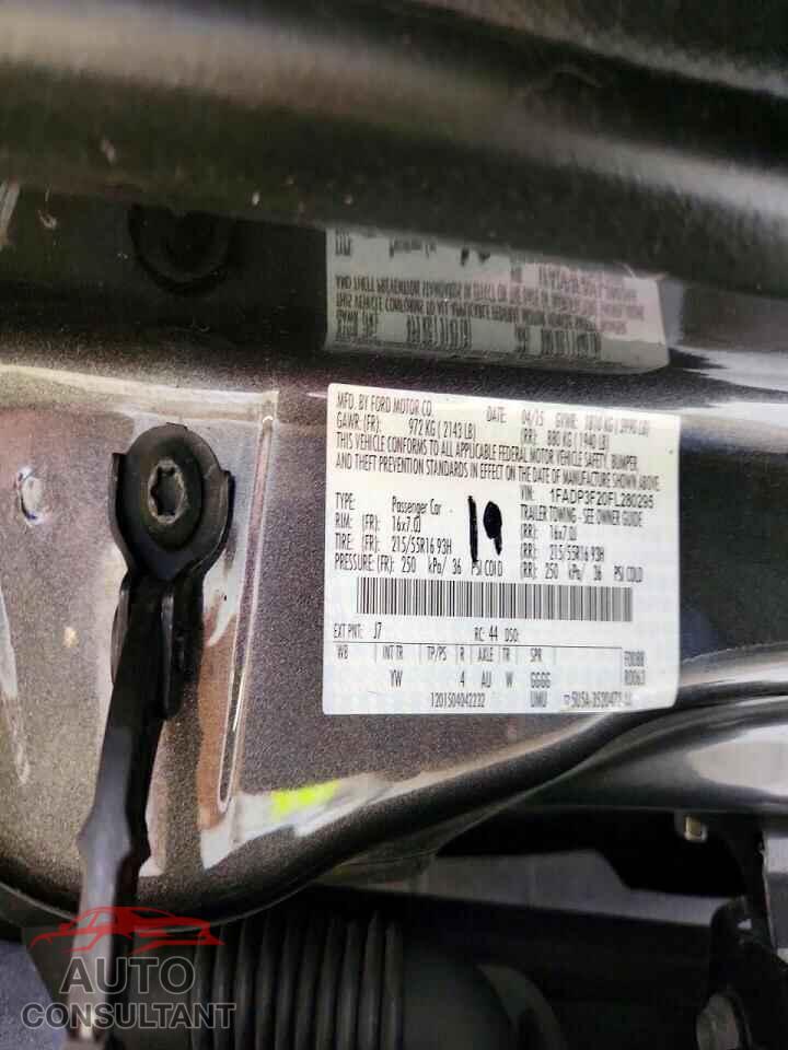 FORD FOCUS 2015 - 1FADP3F20FL280295