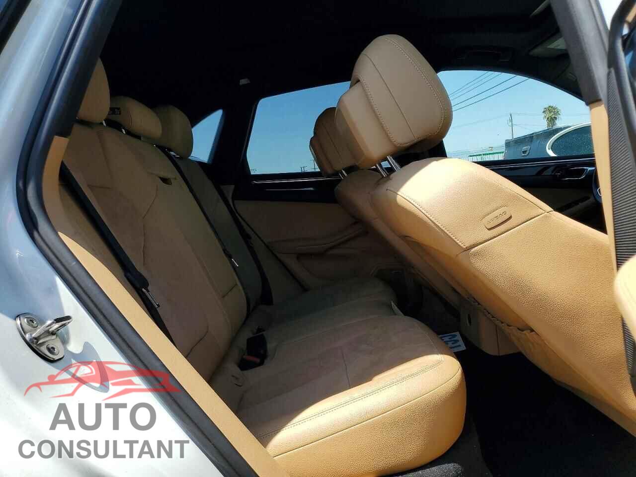 PORSCHE MACAN 2018 - WP1AA2A57JLB02269