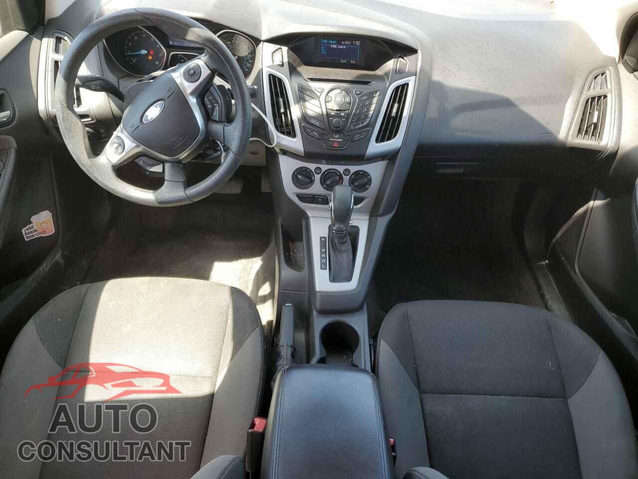 FORD FOCUS 2012 - 1FAHP3F23CL243982
