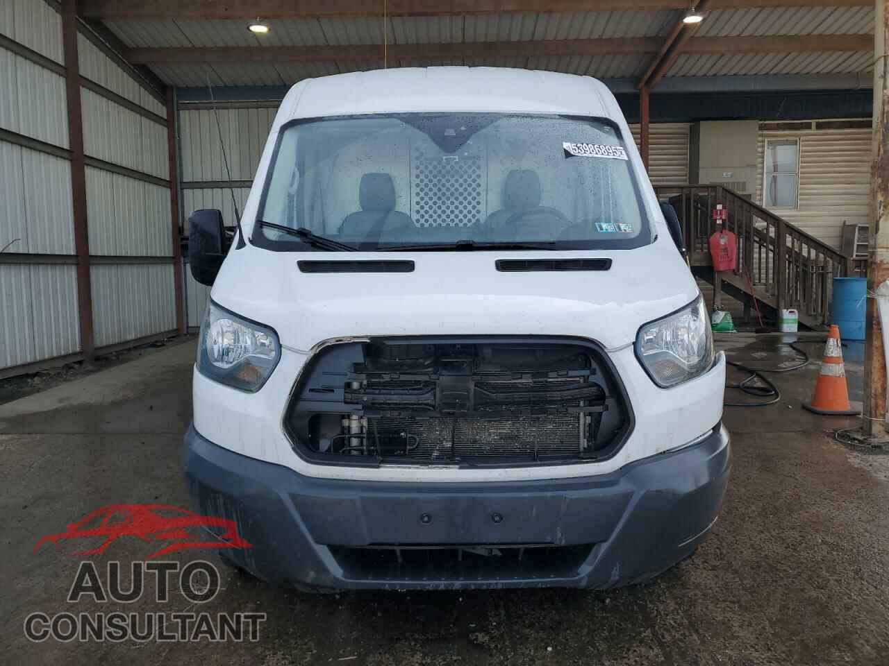 FORD TRANSIT 2017 - 1FTYR2CMXHKA00770