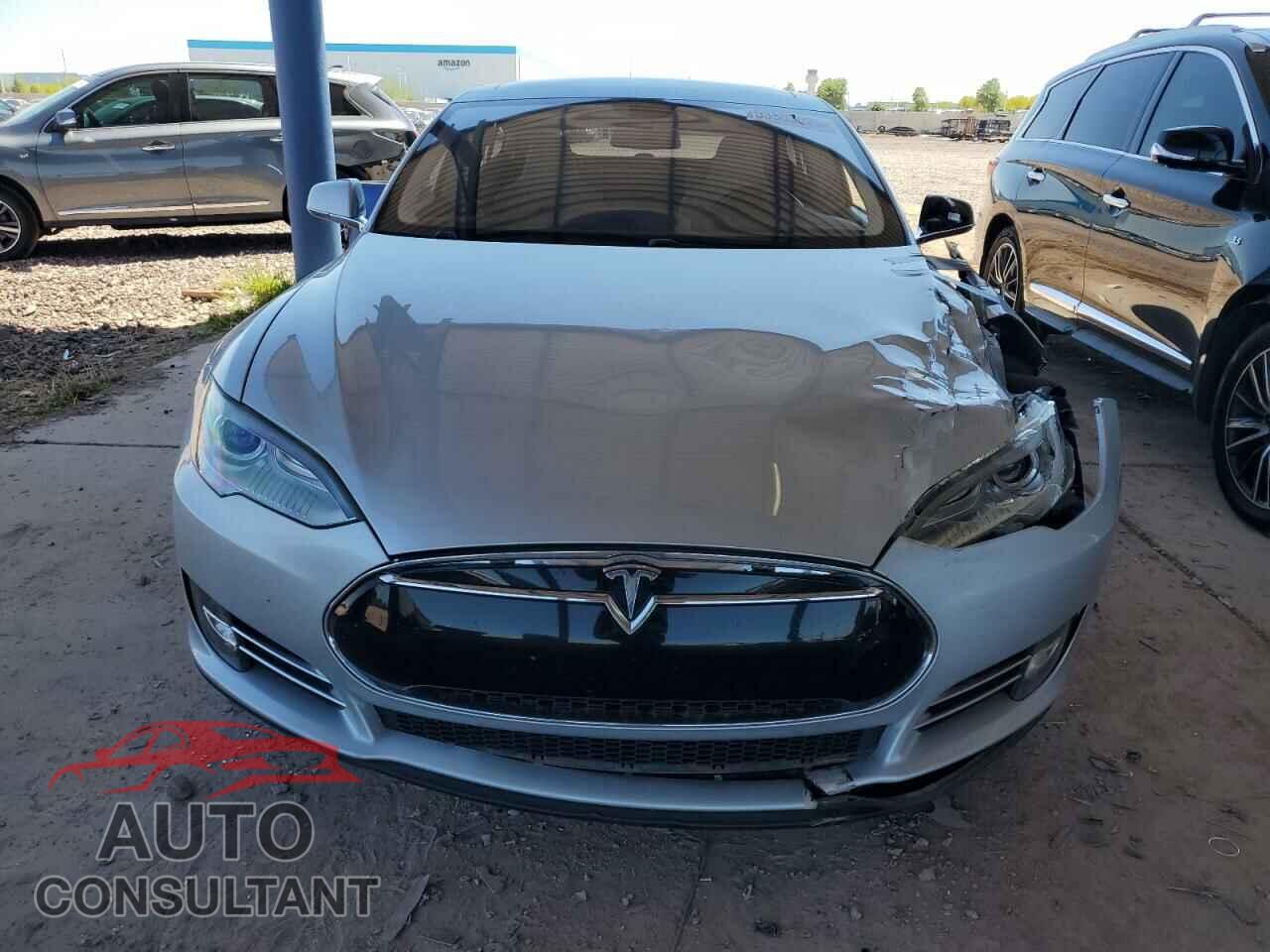 TESLA MODEL S 2012 - 5YJSA1DP2CFP01454