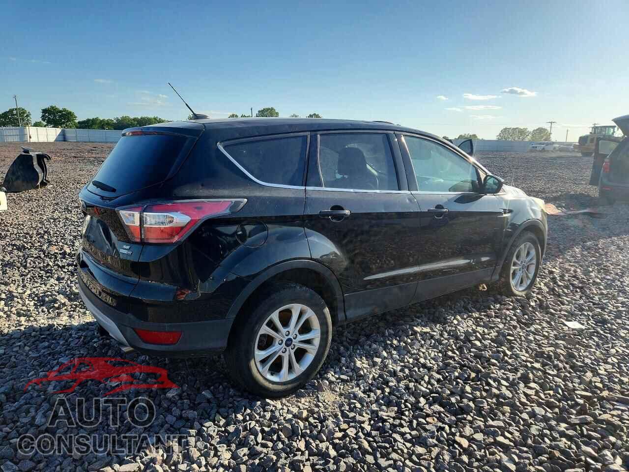 FORD ESCAPE 2017 - 1FMCU9GD0HUB52830