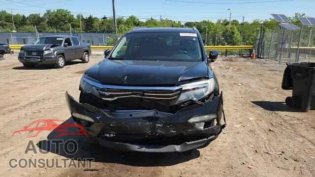 HONDA PILOT 2017 - 5FNYF6H76HB048377