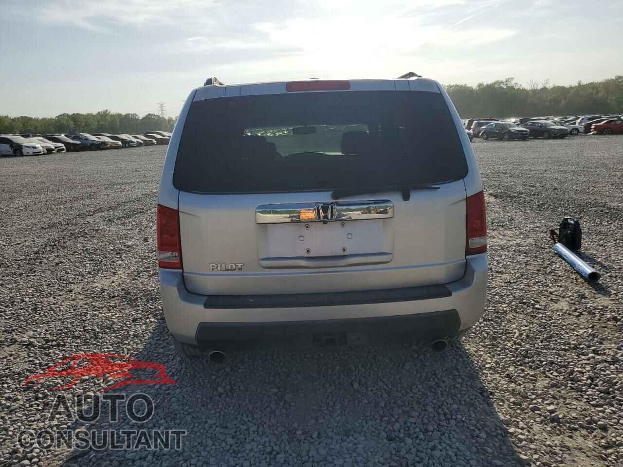 HONDA PILOT 2009 - 5FNYF38549B005669