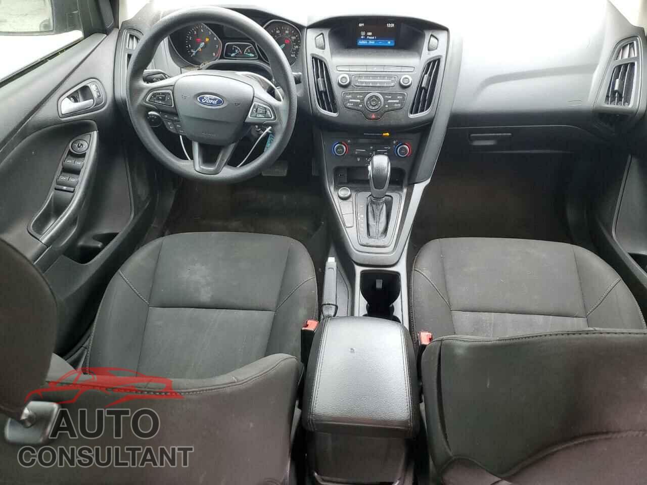 FORD FOCUS 2018 - 1FADP3FE1JL220741
