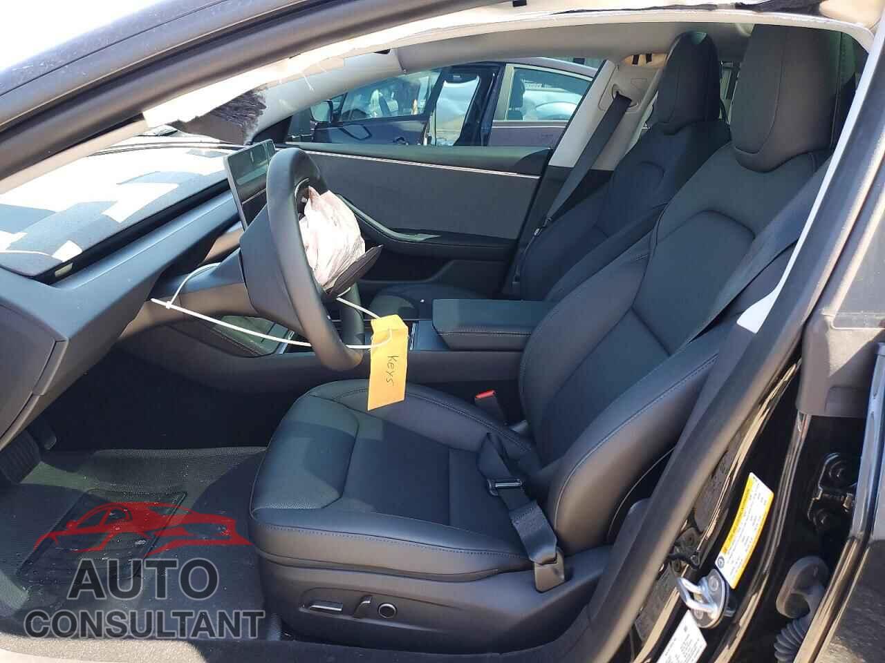 TESLA MODEL 3 2025 - 5YJ3E1EA0SF069748