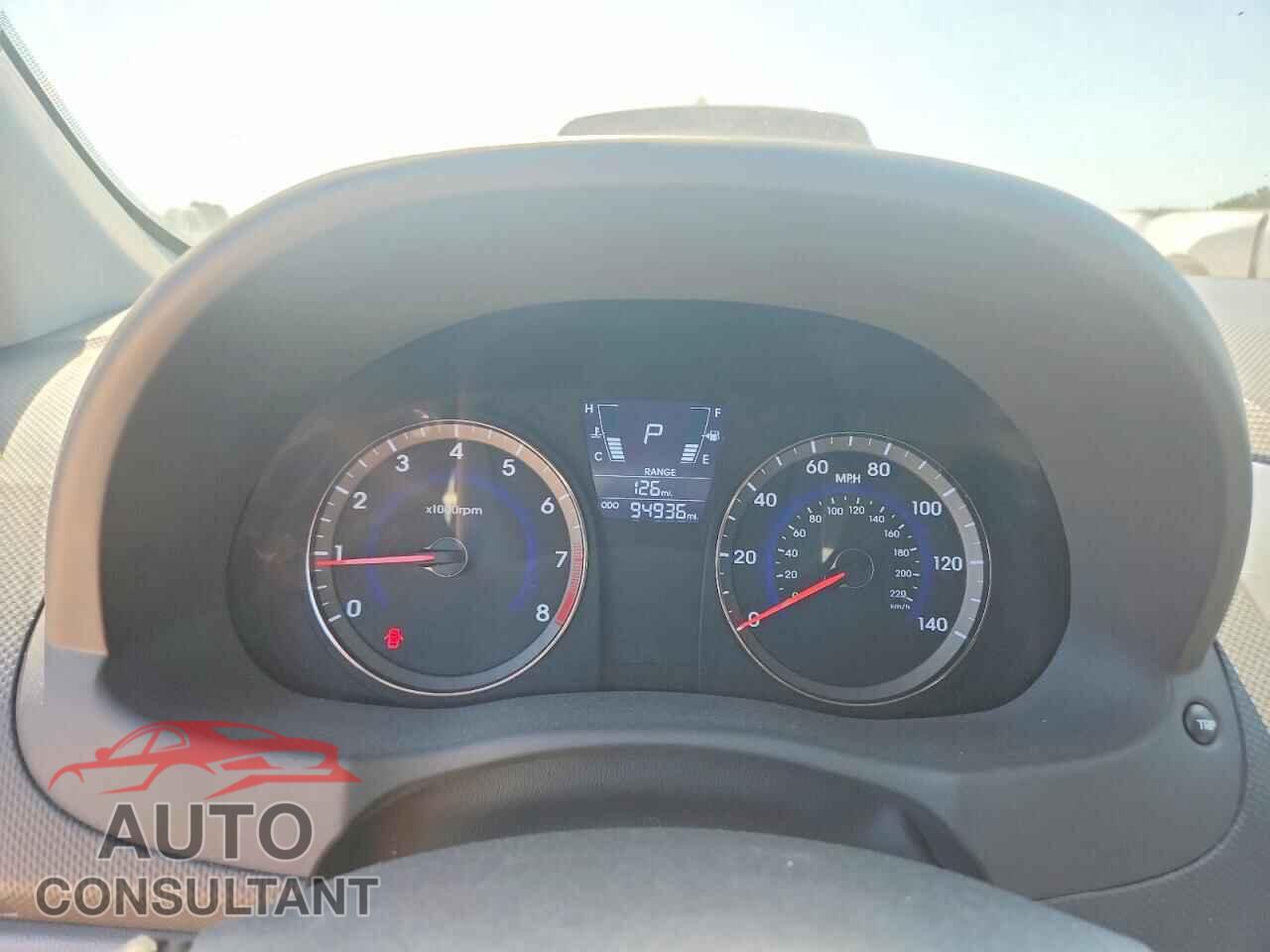 HYUNDAI ACCENT 2014 - KMHCU4AE7EU728879