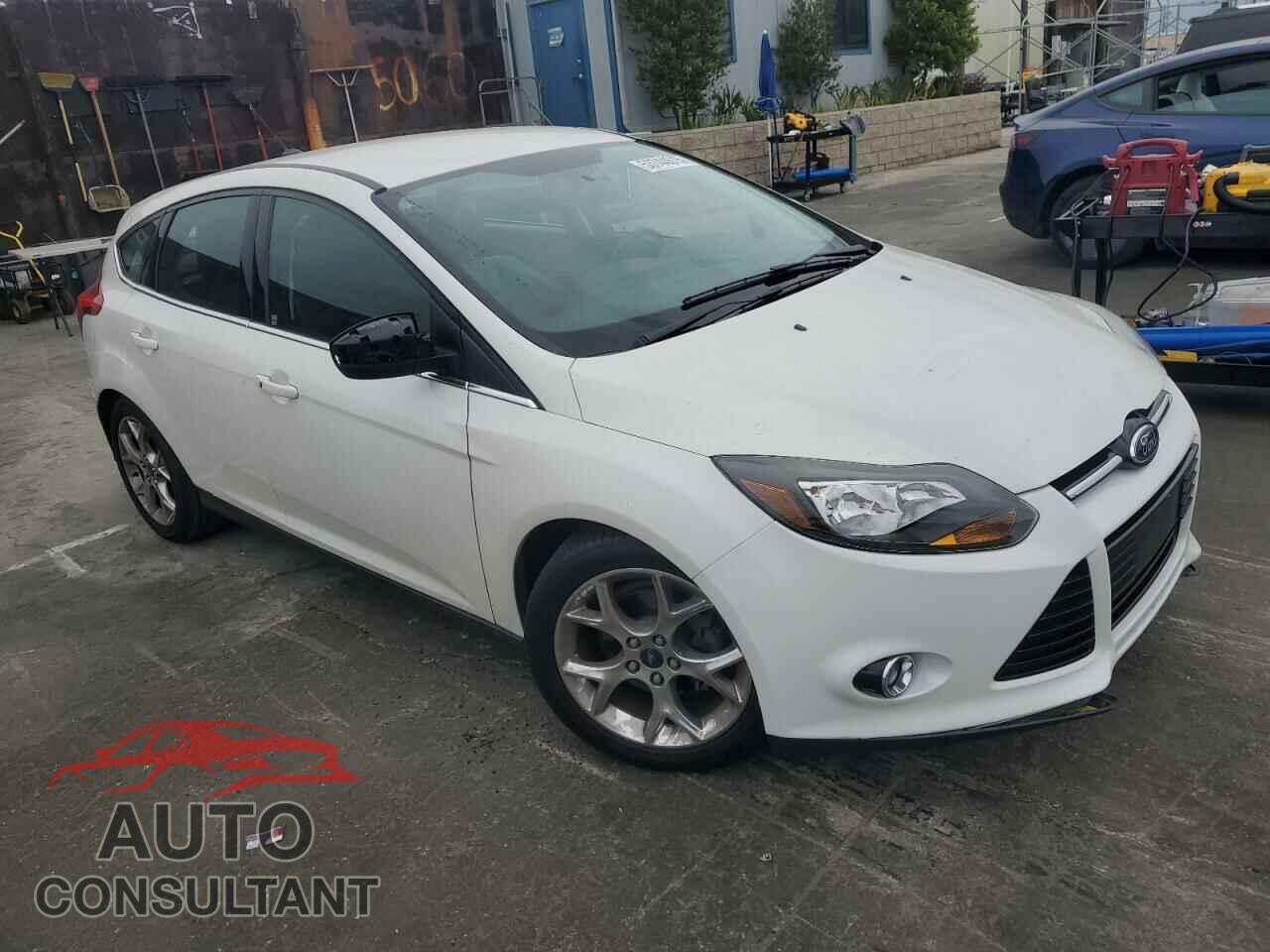 FORD FOCUS 2014 - 1FADP3N20EL131675
