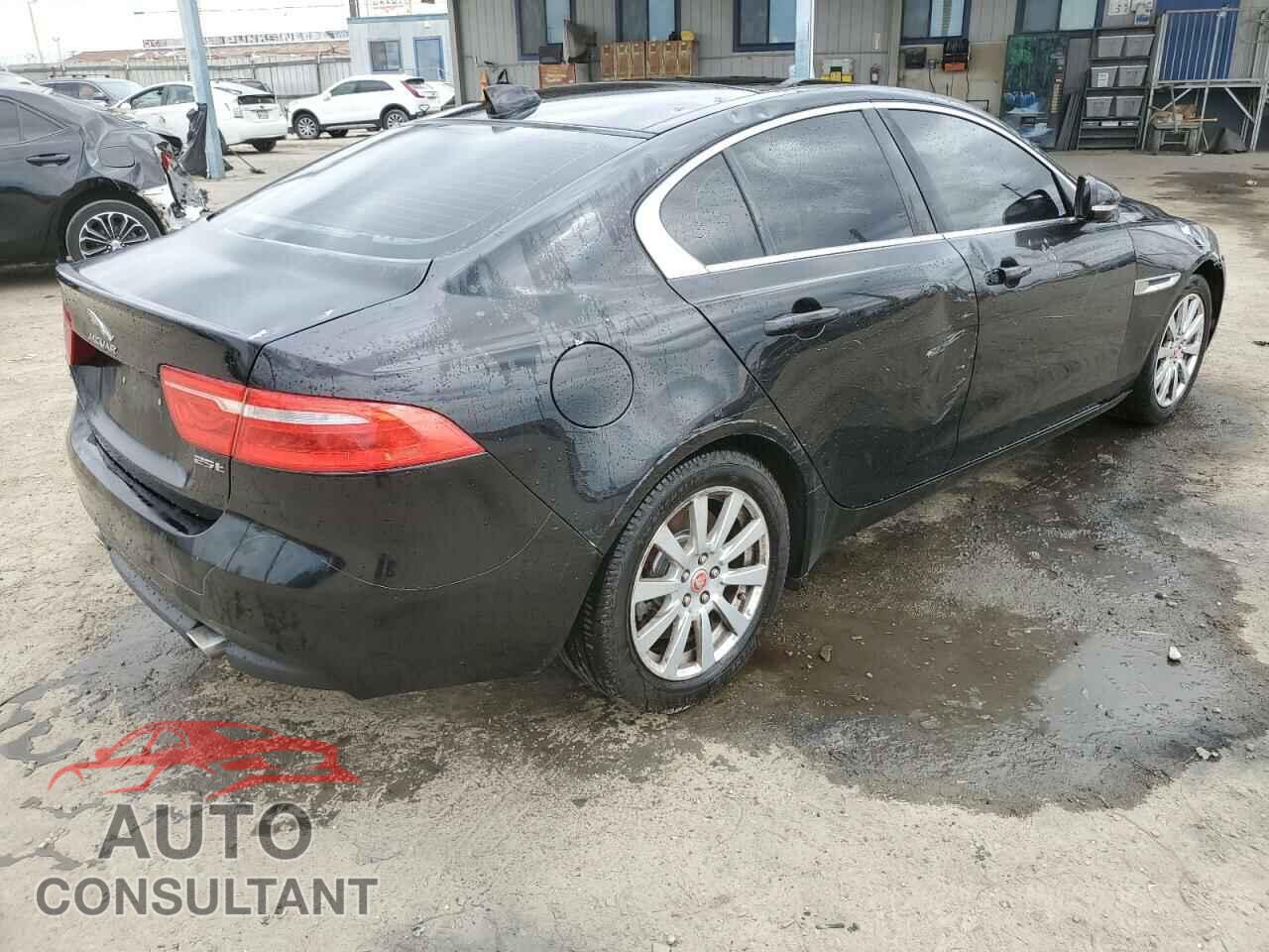 JAGUAR XE 2019 - SAJAR4FX1KCP49334