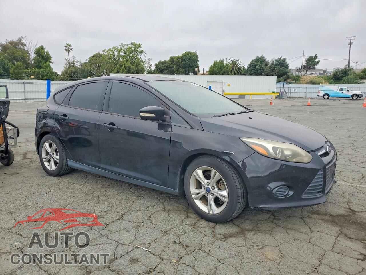 FORD FOCUS 2014 - 1FADP3K2XEL456063