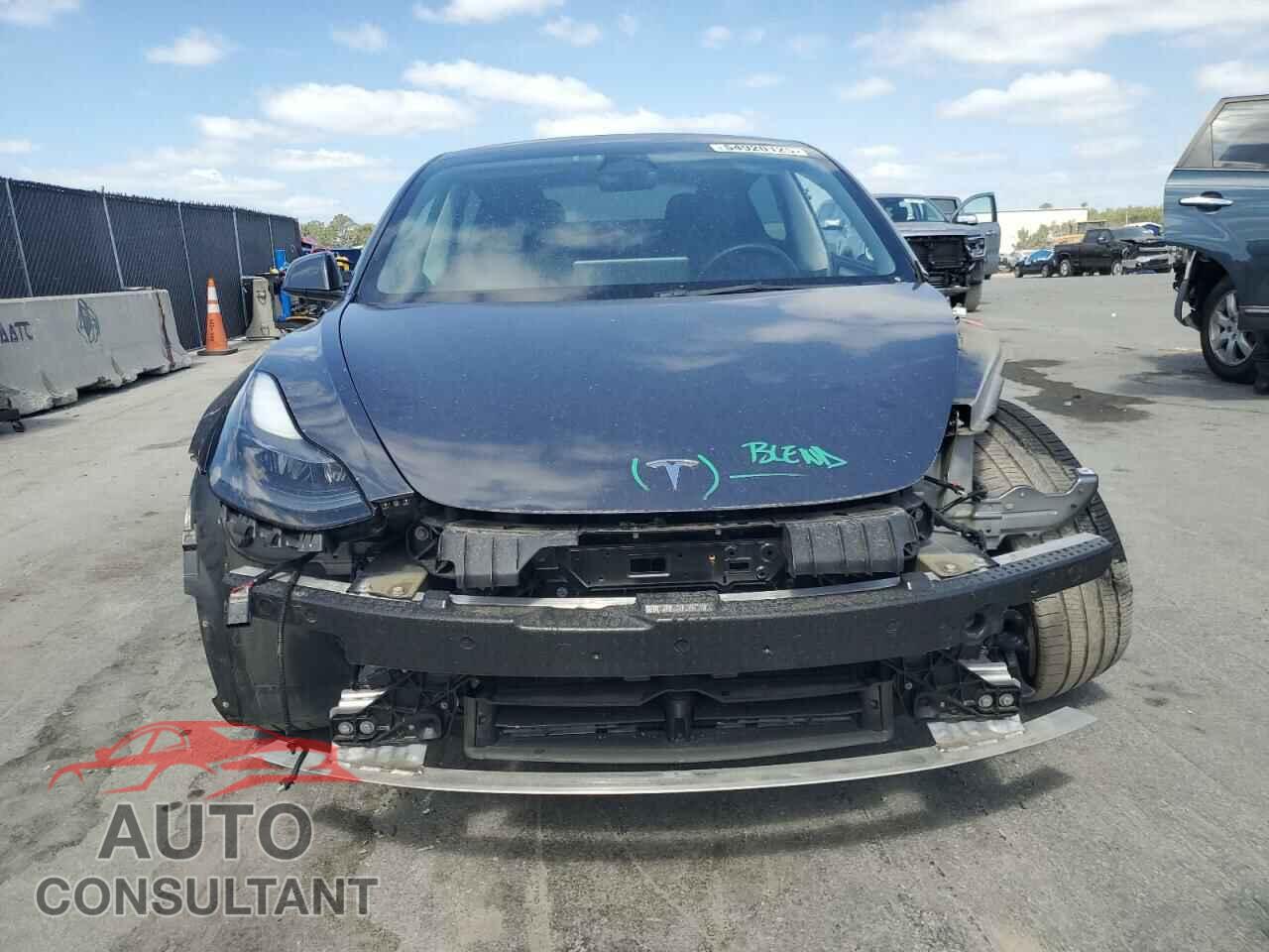 TESLA MODEL 3 2023 - 5YJ3E1EBXPF389840