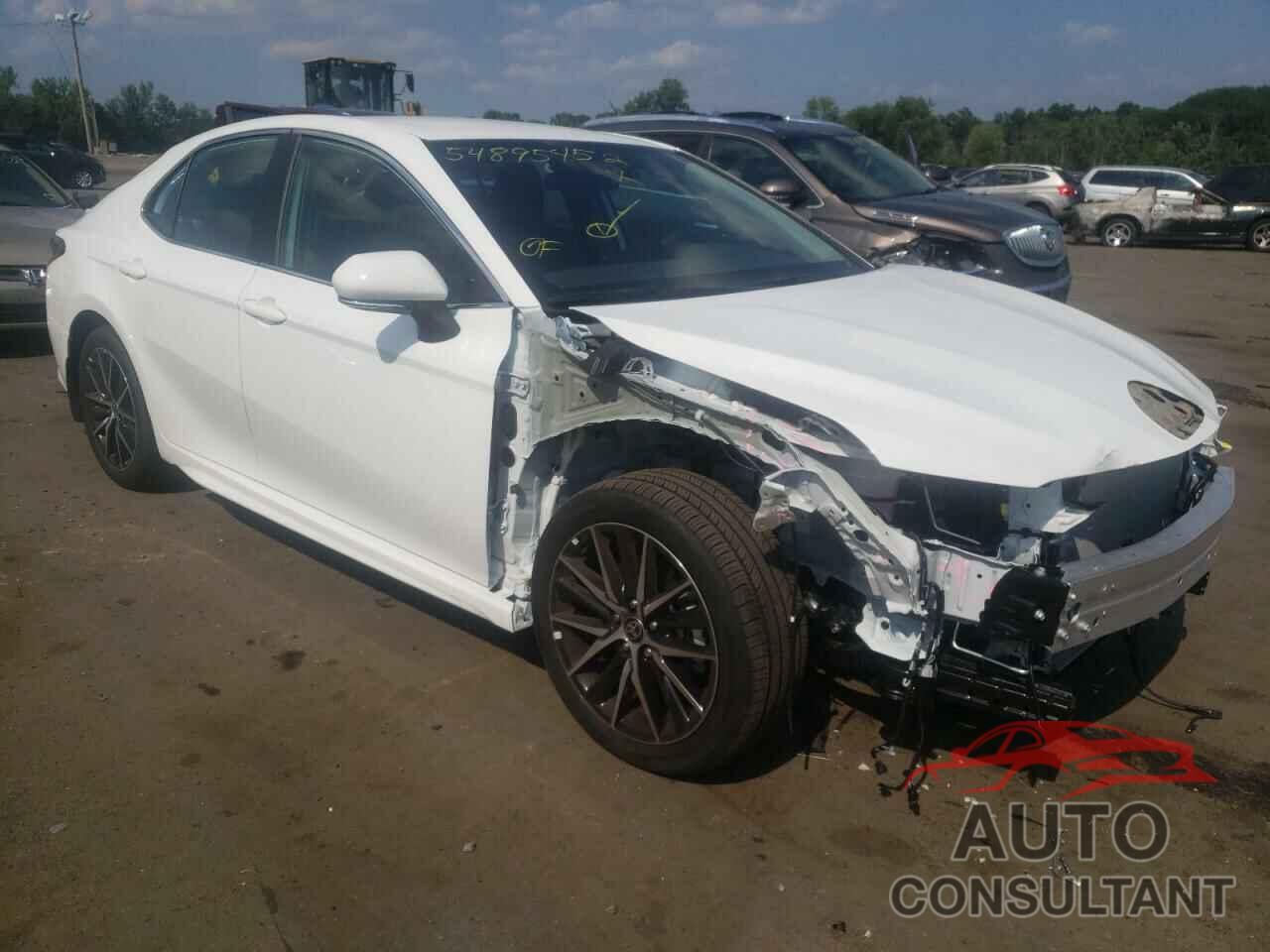 TOYOTA CAMRY 2022 - 4T1G11AK3NU705503