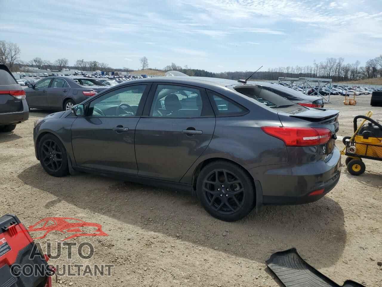 FORD FOCUS 2016 - 1FADP3F21GL278248