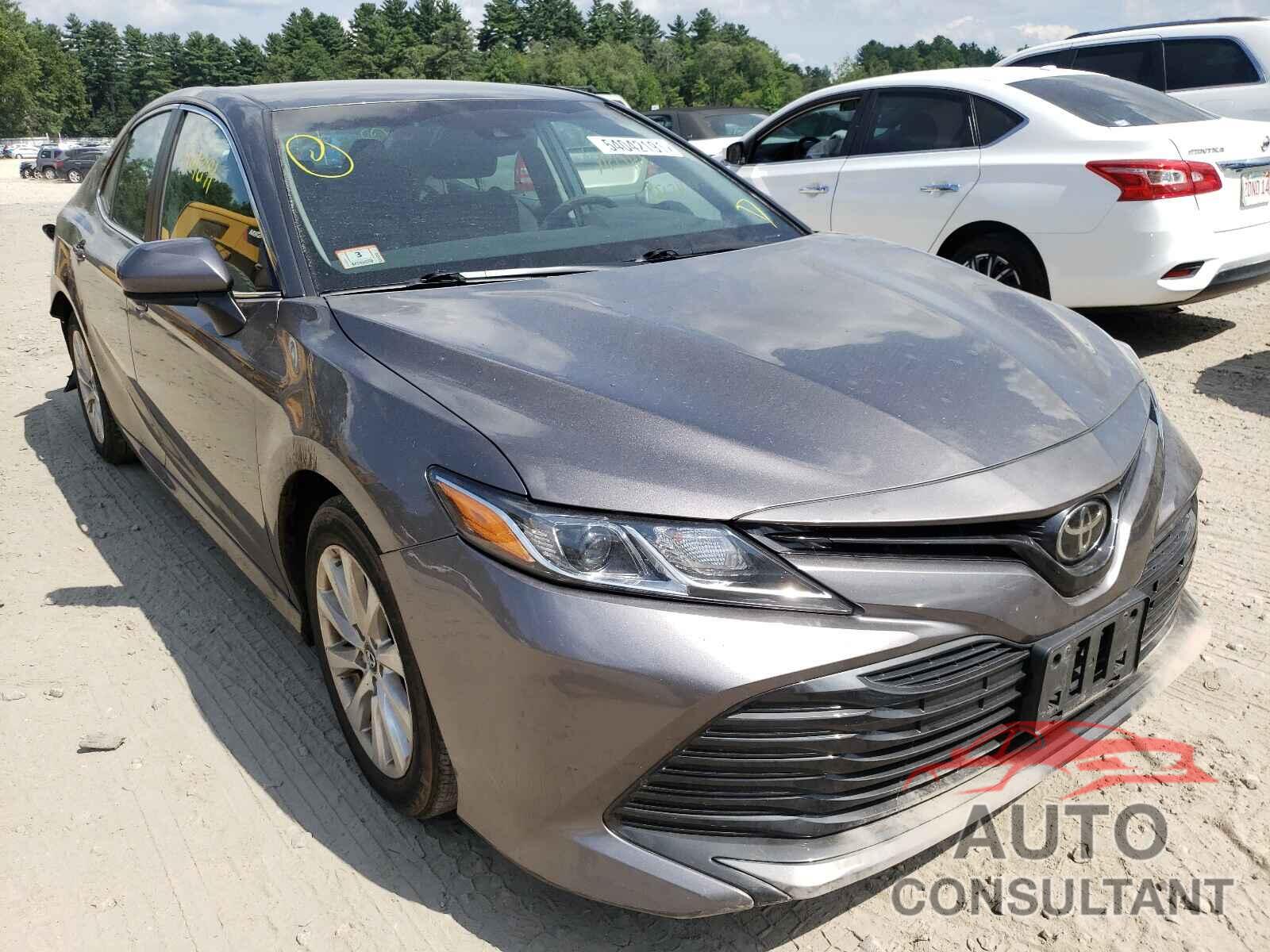 TOYOTA CAMRY 2018 - 4T1B11HK1JU536477