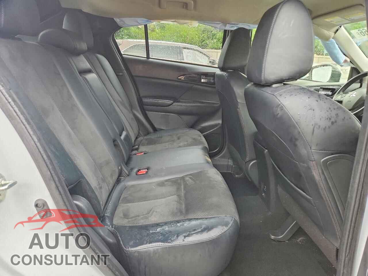 MITSUBISHI ECLIPSE 2023 - JA4ATWAA4PZ001397