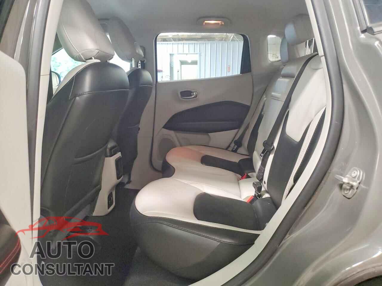 JEEP COMPASS 2020 - 3C4NJDCB9LT155970