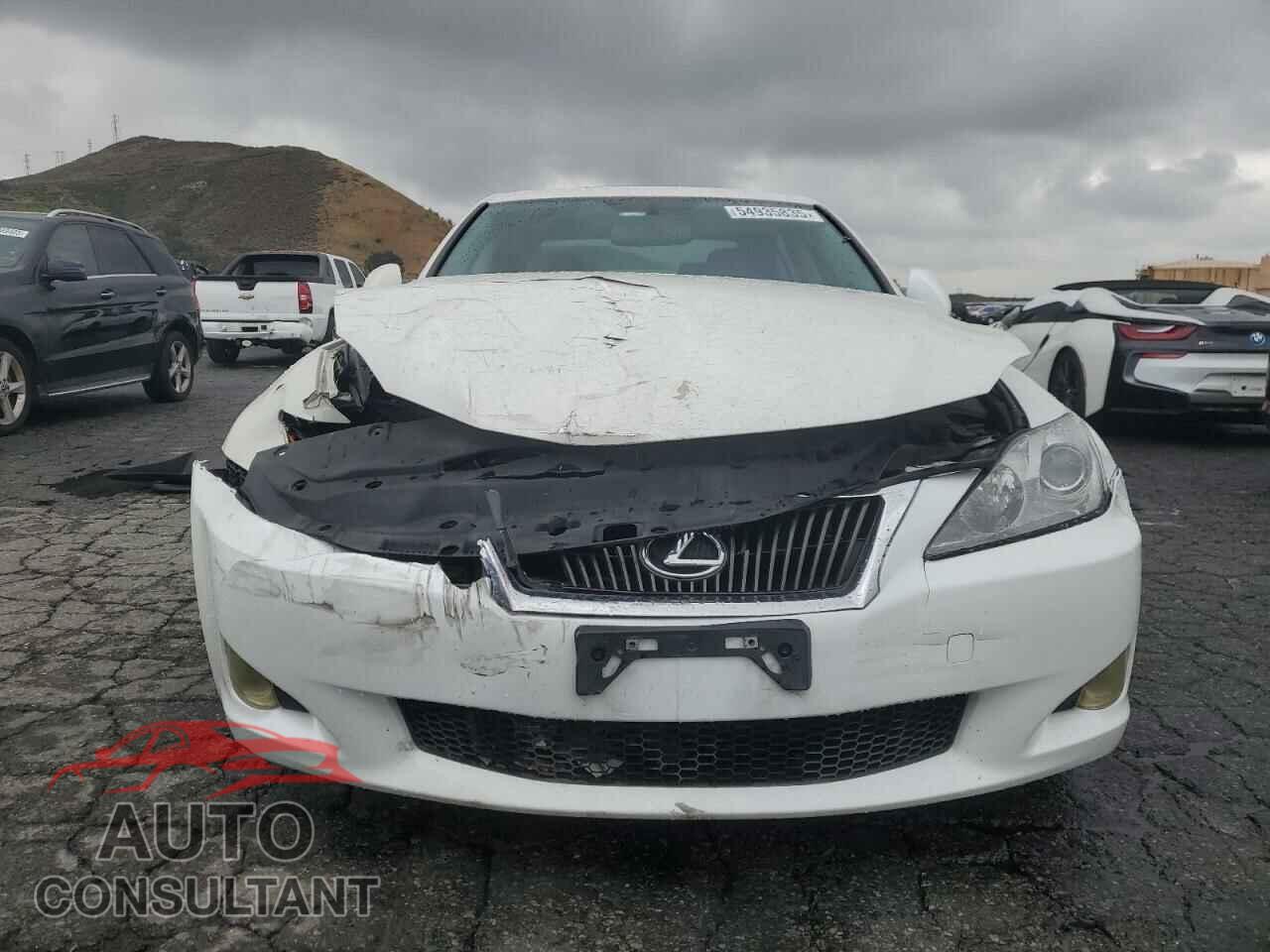 LEXUS IS 2010 - JTHBF5C26A5107557