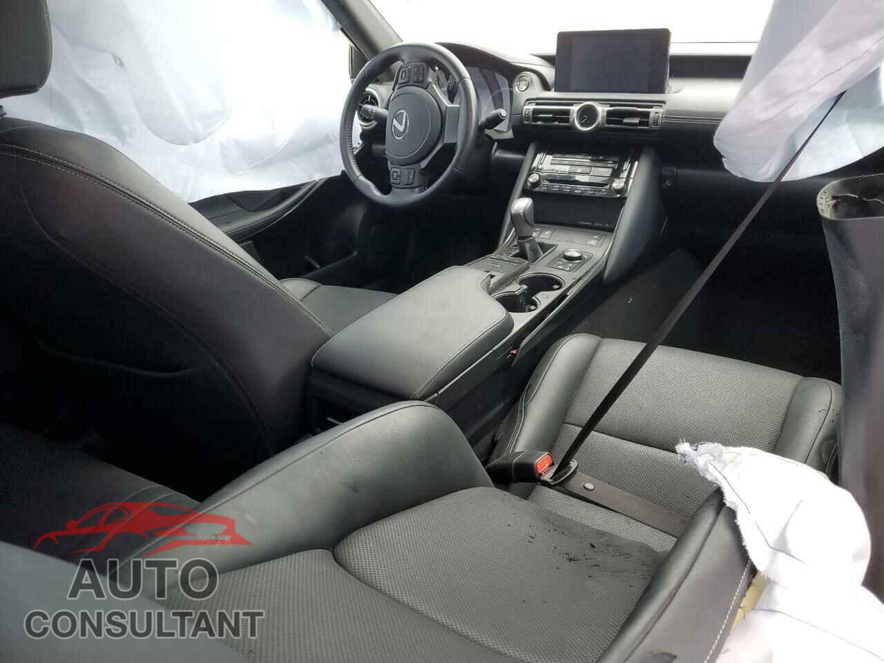 LEXUS IS 2021 - JTHCA1D21M5110736