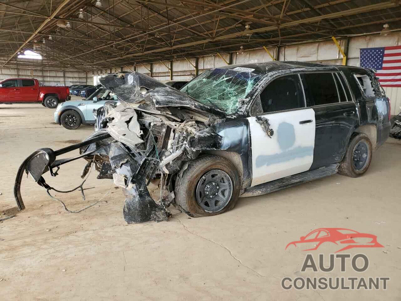 CHEVROLET TAHOE 2020 - 1GNSKDEC3LR262003